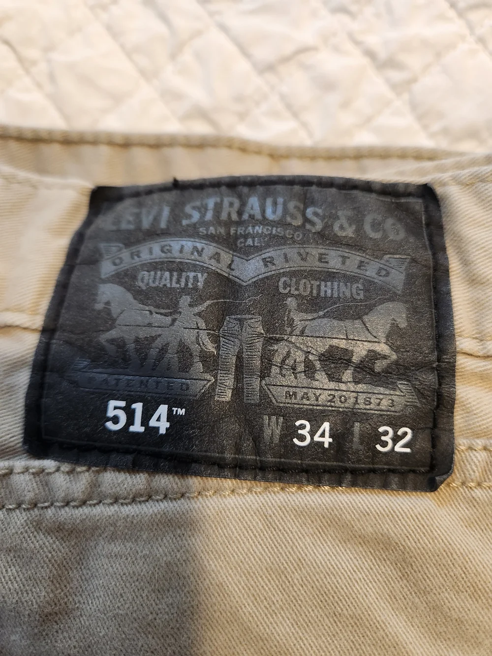 2 LOT pair Levi's 514 Straight Fit Men’s Jeans - Light Khaki SIZE 32